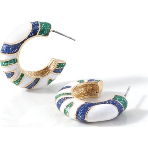 Wholesale Jewelry Fashion Croissant Hoop Earrings for Women Drip Oil Horn C Hoop Earrings Punk Shining Ear Rings for Women