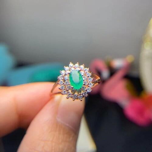 New Natural Emerald Ring 925 Silver Fresh and Lovely Design Simple and Generous Ring