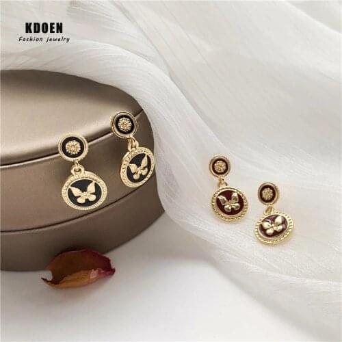 European and American Retro Elegant Butterfly Black Disc Pendant Woman Earring Fashion Korean Jewelry Christmas Unusual Earrings