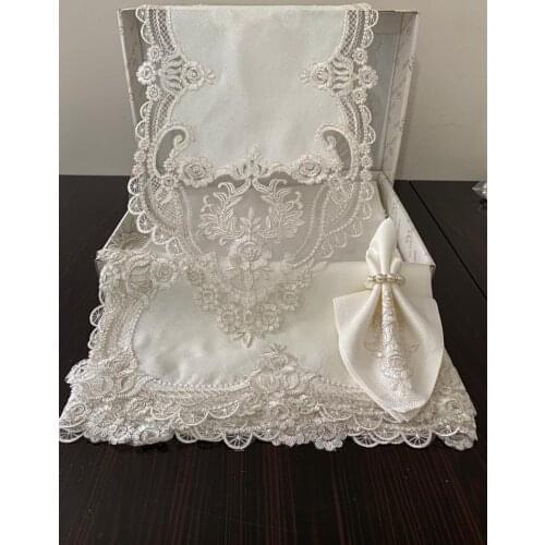 Leke Tutmaz Lüx Masa Örtüsü Takımı Yemek Seti 12 Kişilik