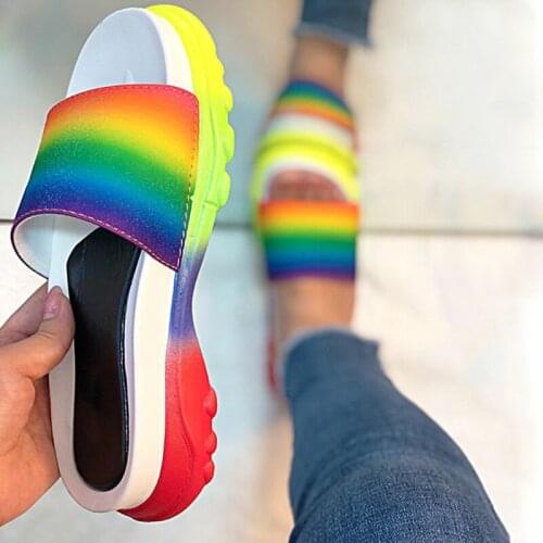 Design Women Rainbow Slides Ladies Casual Comfortable Slippers Women Flat Platform Non Slip Womens Outdoor Beach Shoes Female