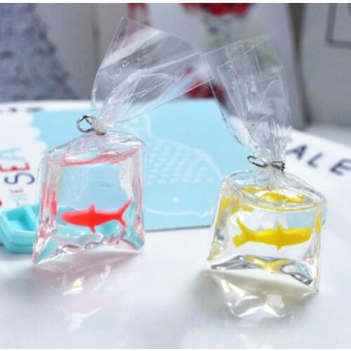ZOCDOU 1 Piece Resin Transparent Water Bag Fish Statue Figurine Ornament Miniature Toy Decoration