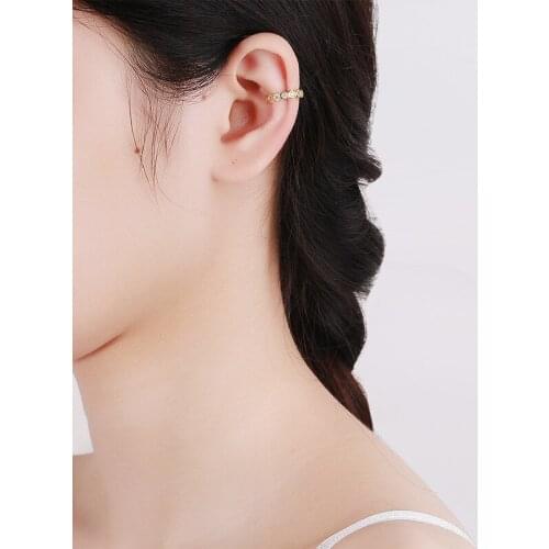 Trendy Rhombus Wave Clip Earrings For Women Shiny Zircon Stone Inlaid Golden Ear Bone Cuff Simple Geometric Cuff Earring Jewelry