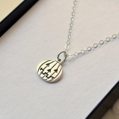 Unique Spooky Pumpkin Pendant Necklace Halloween Christmas Birthday Party Lovers Gift Fashion Jewelry Dropship