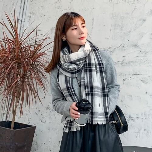 2021 New Woman Winter Scarf Fashion Female Shawls Cashmere Handfeeling Winter Wraps Winter Hijab Scarf Wholesale