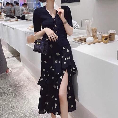 Large Size Suit Summer V-neck Short Top + Ruffled Skirt Two-piece Suit