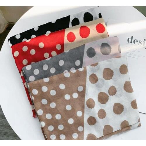 2019 Beautiful Autumn Polka Print Fringe Scarves Shawls Cotton Beach Spot Dot Print Long Wrap Scarf Hijab Muffler Free Shipping