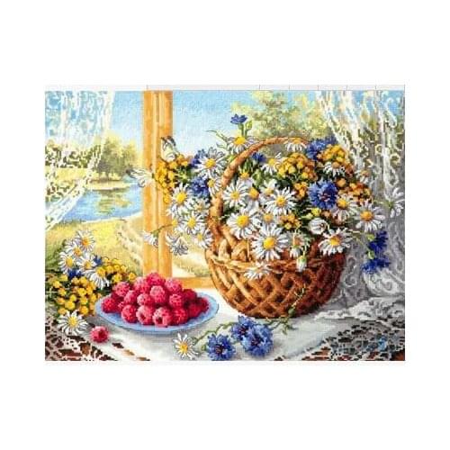 Top Quality Beautiful Lovely Counted Cross Stitch Kit Daisy and Strawberry Raspberry Basket Flower Flowers at Windowsill