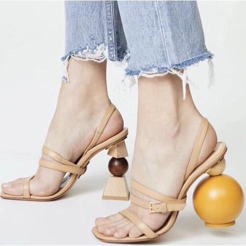 Women Summer Shoes 2018 Fashion Asymmetric Block High Heel Catwalk Sandals Crossed Belt Buckle Decor Apricot Muller Shoes