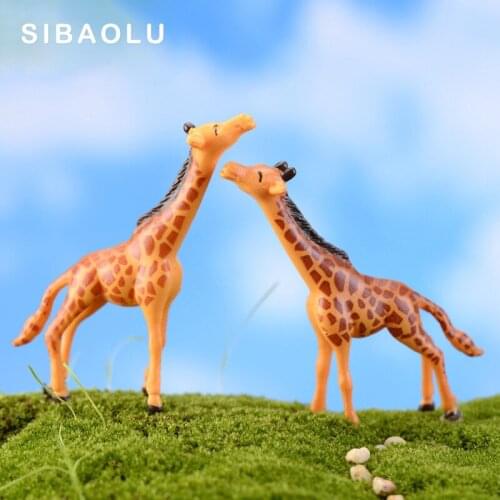 2pc Giraffe Figure decorative mini fairy garden acartoon nimals statue jardin miniature Moss ornaments resin craft