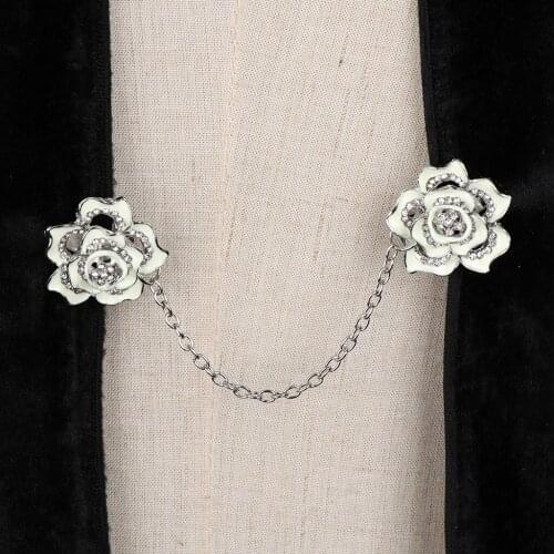 Women Vintage Sweater Collar Booches Rhinestone Rose Flower Corsage Camellia Pins Cardigan/Dresses Shawl Clips Holder Accessory