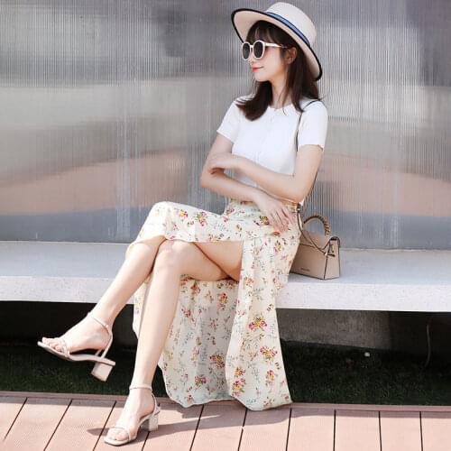 Spring And Summer WomenS New Floral Half-Length Skirt With One-Piece Split Sunscreen Beach Skirt Was Thin And Medium-Length