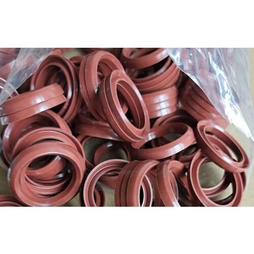 Agricultural sprayer sealing ring