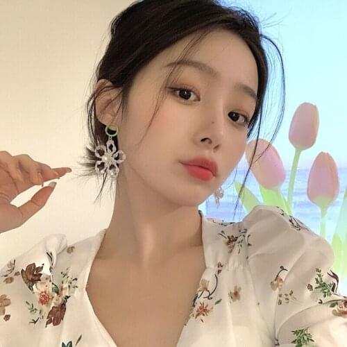 12pcs/lot Green Transparent Flower Dangle Earrings Temperament Small Fresh Wild Retro Drop Earrings for Women Jewelry