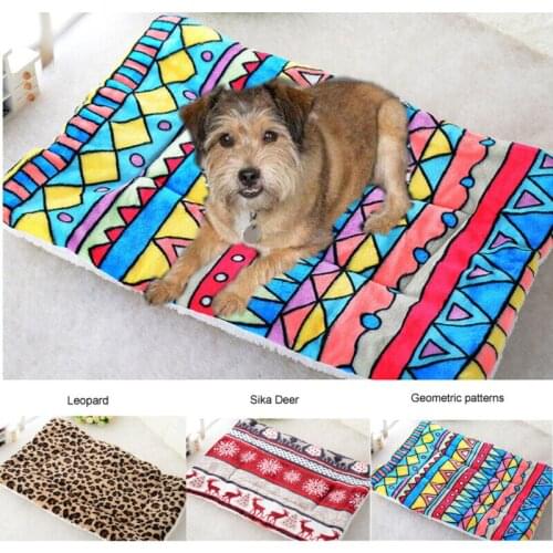 Winter Pet Dog Cat Soft Flannel Cotton Bed Mat Cushion Blanket Warm Geometric Puppy Cat Fleece Pads Thermal Washable Pet Product