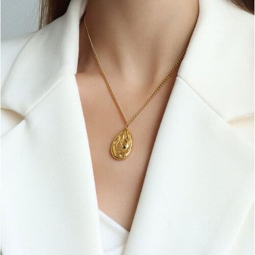 2021 New Fashion Styles Portrait Coin Pendant Necklaces For Women Cuban Multilayered Chunky Thick Chain Choker Necklaces Jewelry