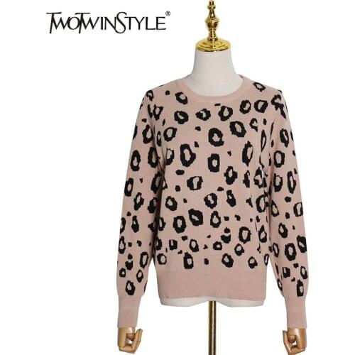 TWOTWINSTYLE Casual Leopard Sweater For Women O Neck Long Sleeve Printed Chic Knitted Tops Female Fashion New Clothing 2020 Fall