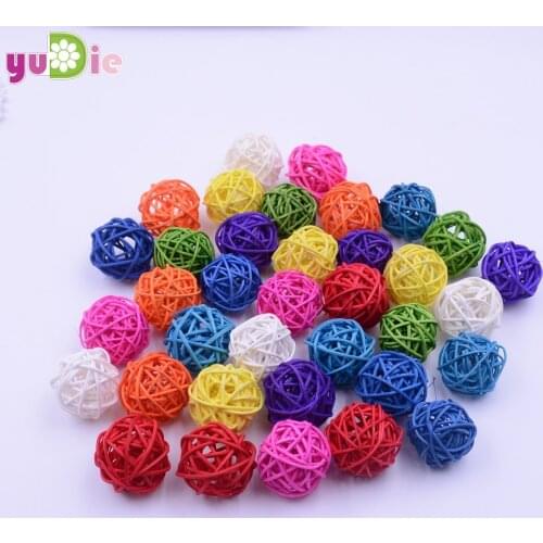 100pcs/lot 2.5cm Rattan balls Christmas decorative wicker balls Small Sepak Takraw Ball Round rattan Ball Decoration