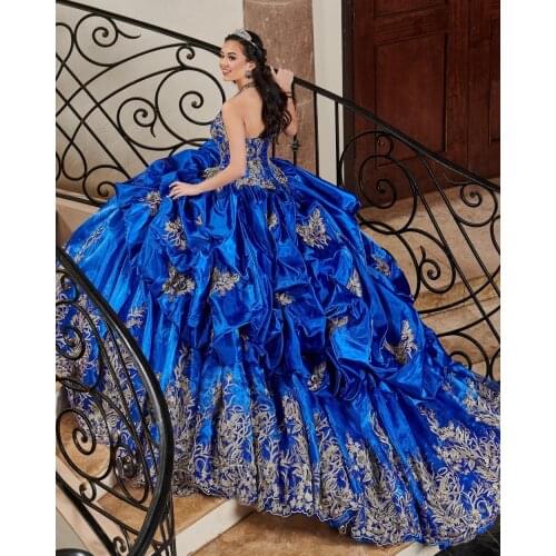 Royal Blue Quinceanera Dresses with Lace Applique Halter Neck Sweet 16 Dress vestido de 15 anos 2020 Ball Prom Gowns