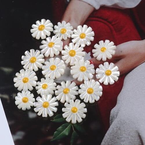Fashion Little Daisy Shape Natural Shell Bead For DIY Stylish Handmade