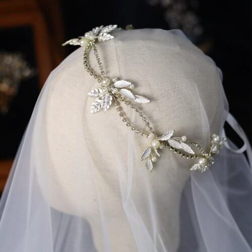 Luxury Elegant Women Headdress Golden Alloy Leaf Pearl Rhinestone Chain Head Band for Wedding Perform Studio Travel Photo HP088