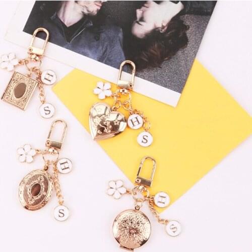Couple Keychain Can Open Heart Magic Book Key Chain For Birthday Gift Disc Letter Charm Keyring Pendant For Women