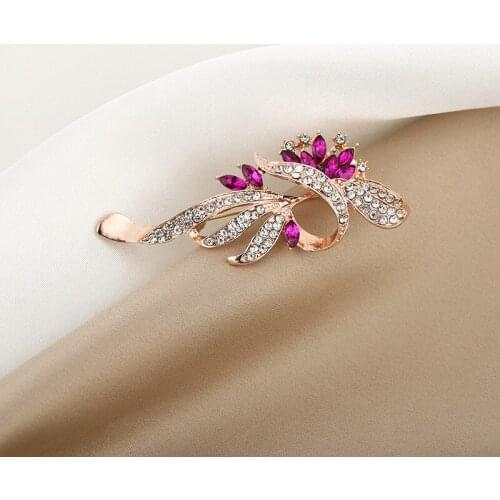 High Quality Cute Crystal Flower Brooch For Women Girls Fashion Rhinestone Badge Scarf Accessories Jewelry Party Gifts