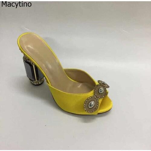 2019 Feather Heel Sandals Woman Peep Toe Yellow Slippers Women Sexy Gladiator 10CM Chunky Heel Sandals Outside Beach Slipper