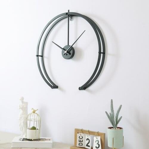 Creative Circle Iron Art Silent Hanging Wall Clock Home Living Room Bedroom Decor Nordic Style Hotel Resturant Wall Watch LA212