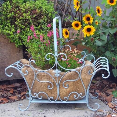 Decorative retro rustic metal garden basket
