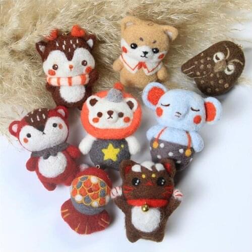 Amulet guard Pendant wool needlepoint kit wool felt needle felting craft needlecraft DIY handmade