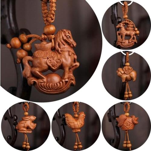 Zodiac Keychain Carved Natural Wood Three-dimensional Keychain Gift Pendant Monkey Sheep Snake Dragon Tiger Key Chains Keyring