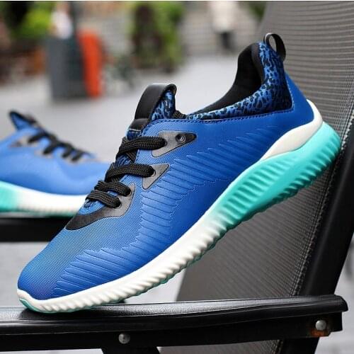 Outdoor Blue Black Mens Running Shoes Fashion Ultra-light Low cut Sports Shoes Breathable Ttrainers Men Walking Tennis Shoes