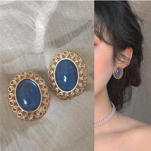 2021 New Retro Baroque Earrings Blue Resin Geometric Oval Hollow Earrings Korean Fashion Womens Party Jewelry Birthday Gift