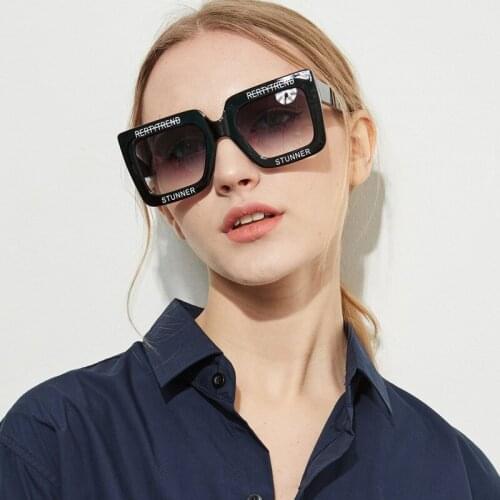 Fashion Retro Letters Versatile Large Square Sunglasses Clear Colored Lens Ac Festival PC Frame Sunglasses Women