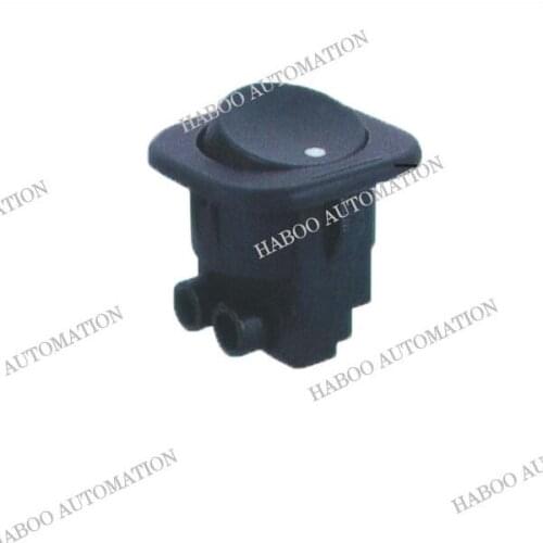 100 pcs Packing black color rocker switch on-off