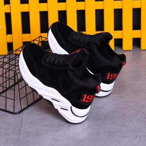 Height-increasing Shoes Womens Thick-soled Black Sneakers New Shoes Korean Version Breathable Sponge Cake Casual Womens Shoes
