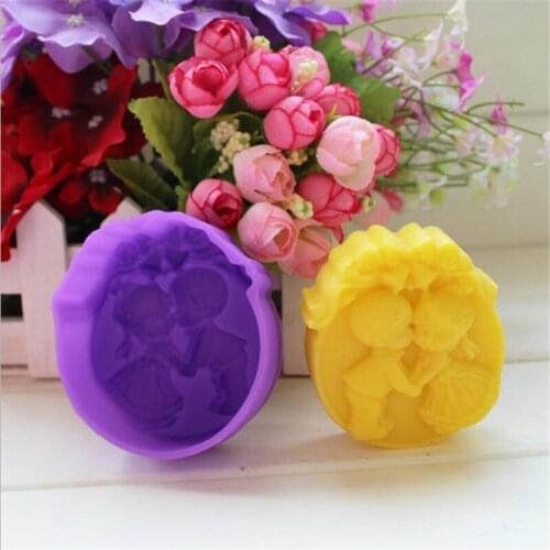 2019 Boy And Girl Wedding Angels Soap Silicone Mold Lovers Kiss Chocolate Cake Decoration Silicone Cake