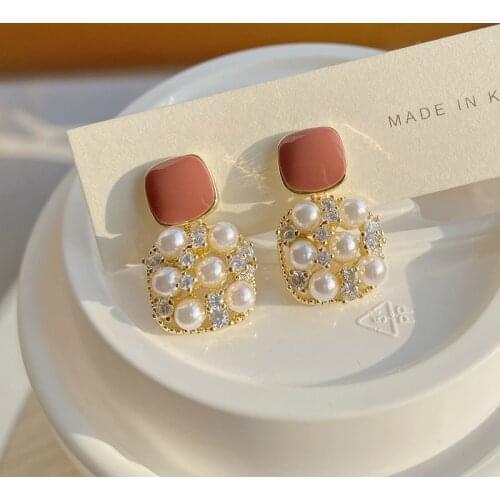 Personalized Geometric Pearl Earrings 2021 Fashion Womens Accessories Simple and Exquisite Fashion Womens Fashion Jewelry