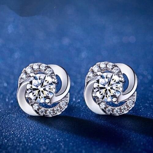 New Arrival Fashion Jewelry Temperament Earrings Clover Shaped Ear Studs Color Silver Plated Drop Shipping