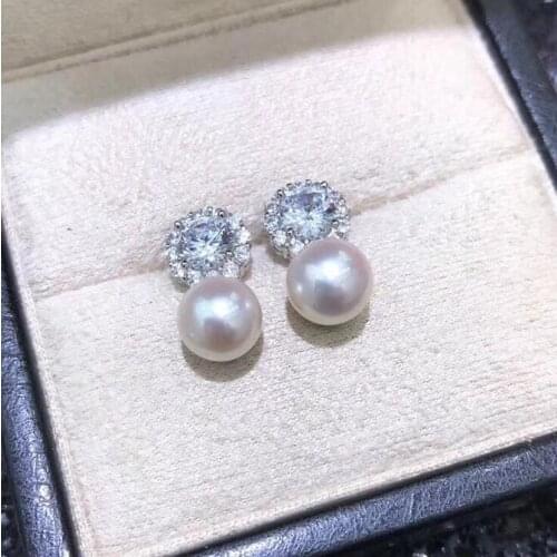 Charming pair of 9-10mm south sea white pearl dangle earring