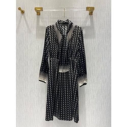 100% Silk Luxury Design 2021 Fall Winter Collection Printed Long Sleeve Elegant Dress