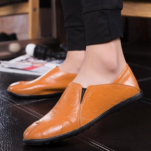 New Loafers Fashion Mens Casual Genuine Leather Slip-on Loafers Mens Moccasins Formal Flats Breathable Driving Loafers
