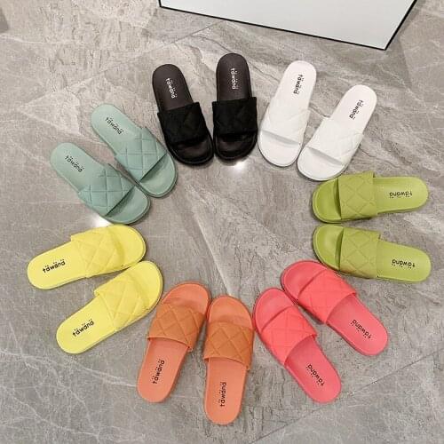 2021 Spring new leisure one-word solid color beach slippers indoor drag fashion womens shoes SU02