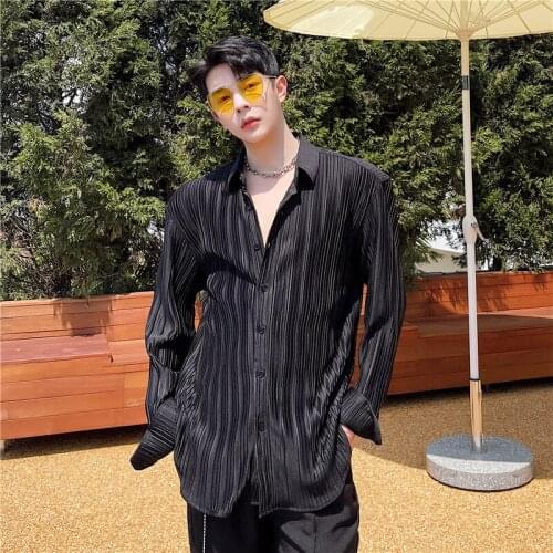 2021 Japanese streetwear black white solid color shirt mens long-sleeved loose casual pleated shirt Harajuku Dress Shirts