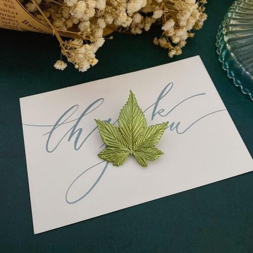 New Style Retro Simple Literature And art Forest Leaf Brooch Exquisite Elegant Temperament Pin Accessories for Women