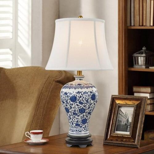 Blue and white New Chinese Vintage Table Lamp bedside light Living Room Study Room Retro Fashion porcelain Ceramic Table Lamp