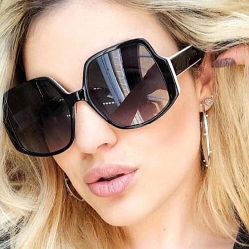 Oversized Cat Eye Sunglasses Women 2020 Fashion Traveling Retro Style Square Sun Glasses for Woman Goggles gafas zonnebril dames