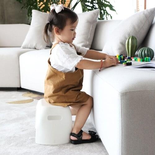 Creative Simple Thickening Childrens Stool Chair Multi-Function Modern Home Washing Feet Outdoor Portable Childrens Stool