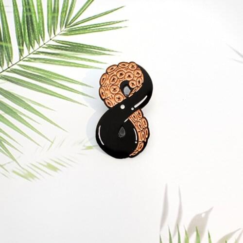 Fashion creativity cartoon food 8-shaped enamel biscuit alloy brooch fun all-match clothes bag pin punk jewelry gift for friends